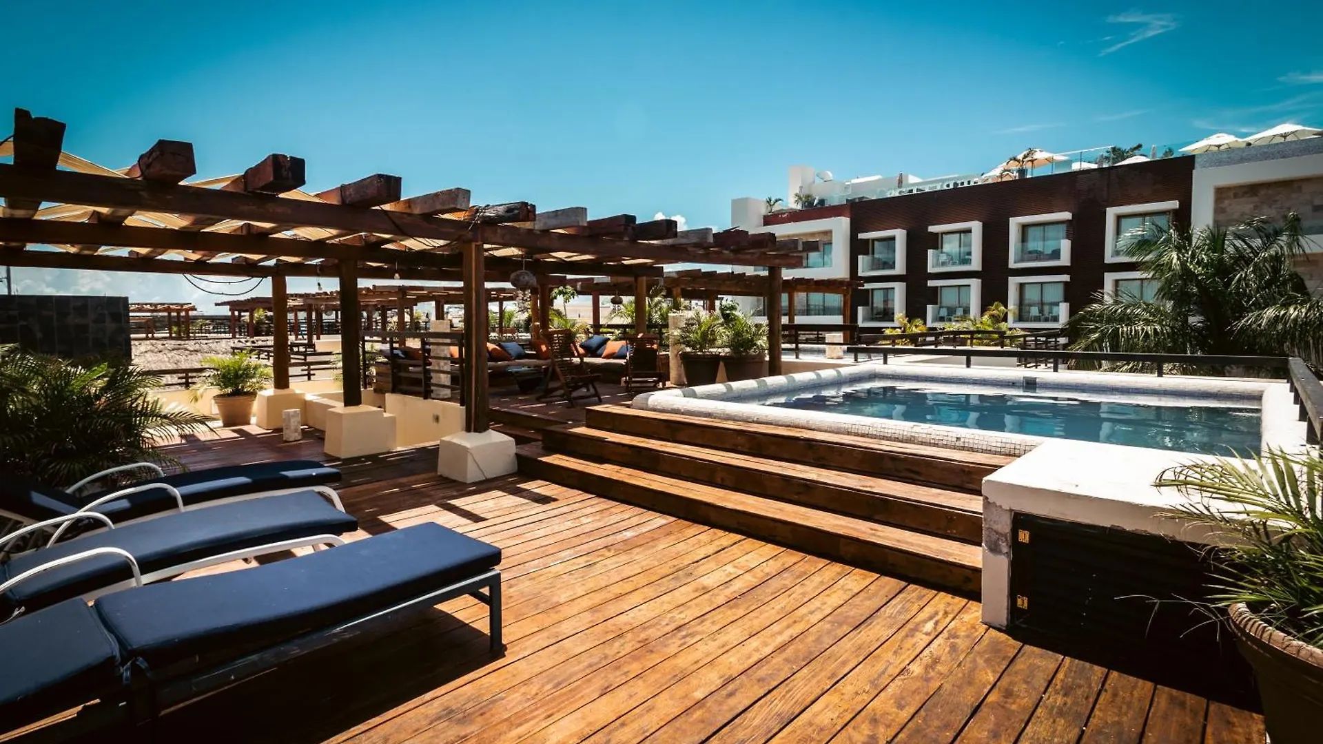 Aldea Thai Ocean Luxury Residences Playa del Carmen 0*,